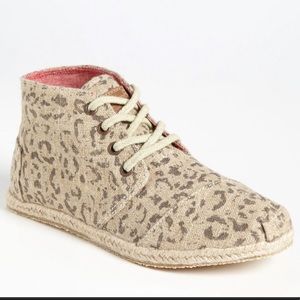Leopard Print TOMS “Desert Botas”